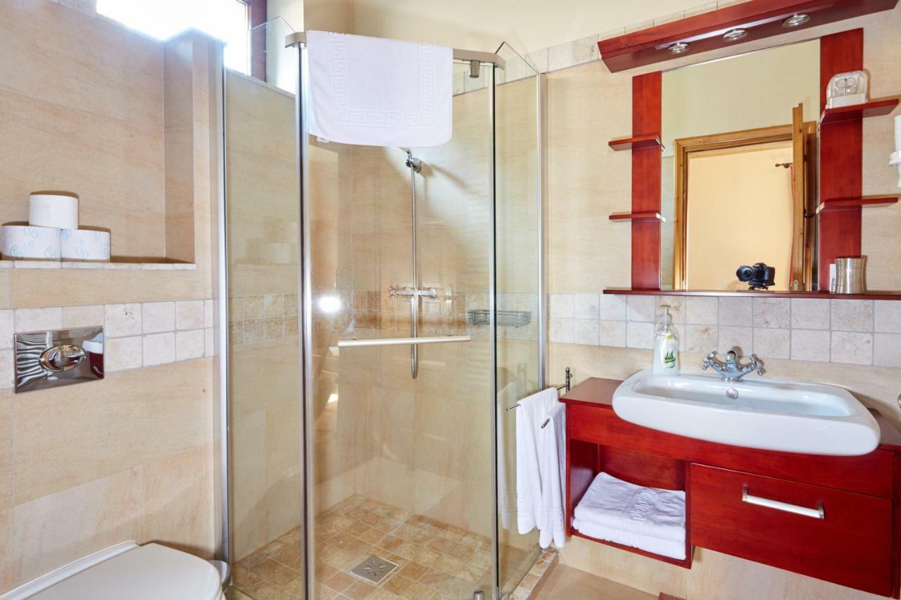 Sarok Vendeghaz Hotel Villany Exterior photo